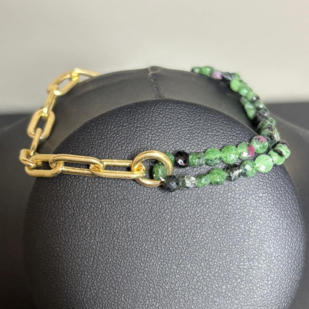 Banana Republic Dainty Green Stone Gold Tone Chain Adjustable Bracelet 25$